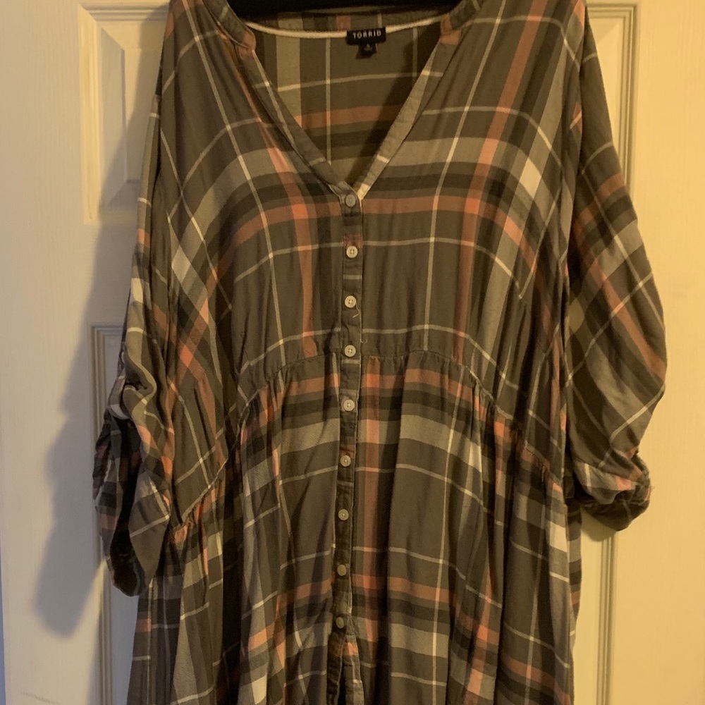 Torrid plus size blouse size 5